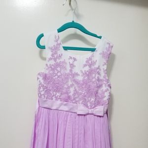 Girls size 7 Jona Michelle lavender and white dress